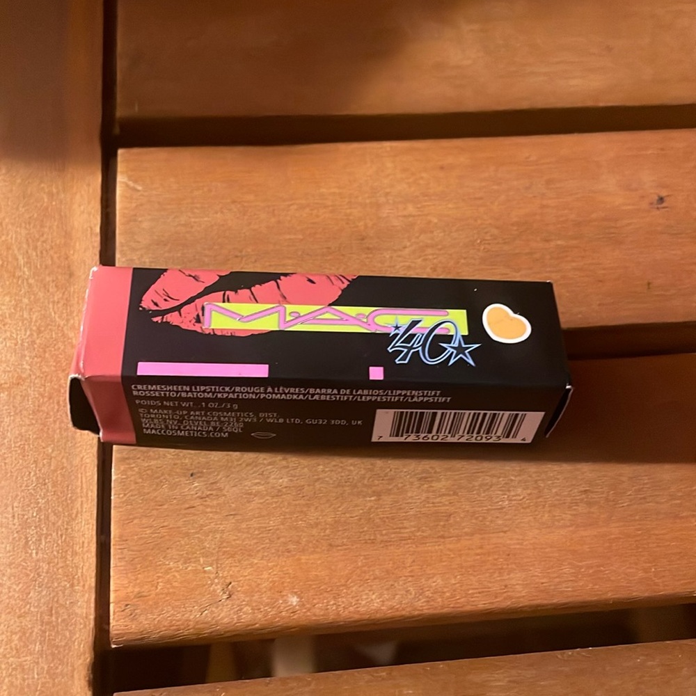 MAC 40 Cremesheen Lipstick